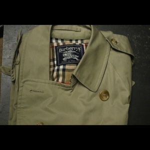 Burberry trench coats M/F